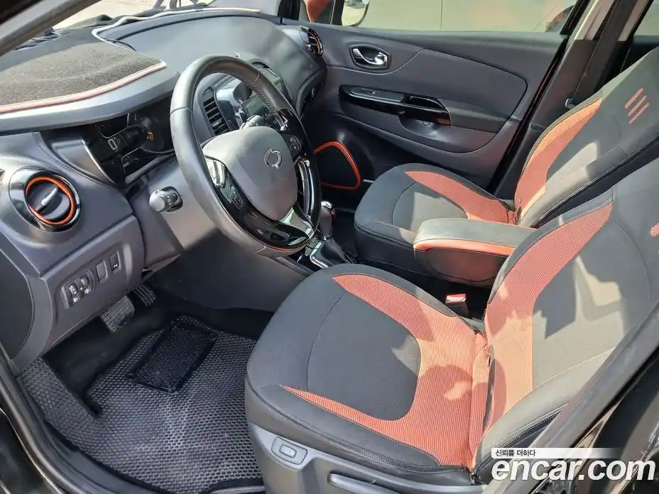 Renault QM3 2014 1.5 Автомат в Москве № 153081, фото 11