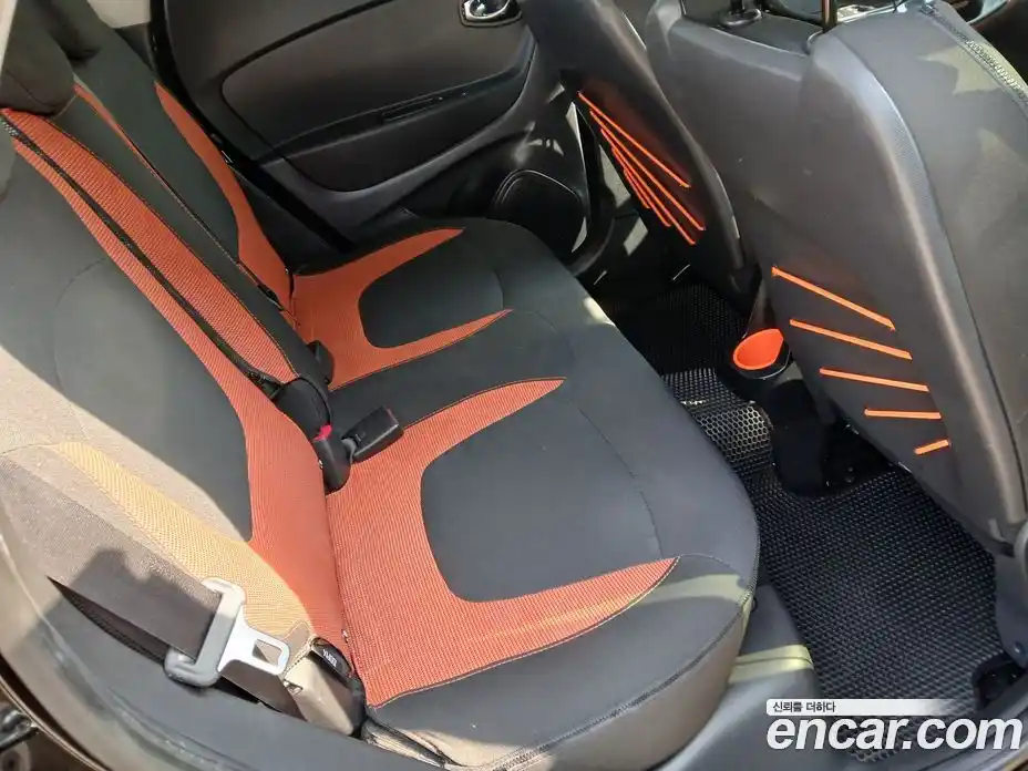 Renault QM3 2014 1.5 Автомат в Москве № 153081, фото 14