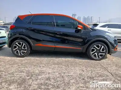 Renault QM3 2014 1.5 Автомат в Москве № 153081, миниатюра 2