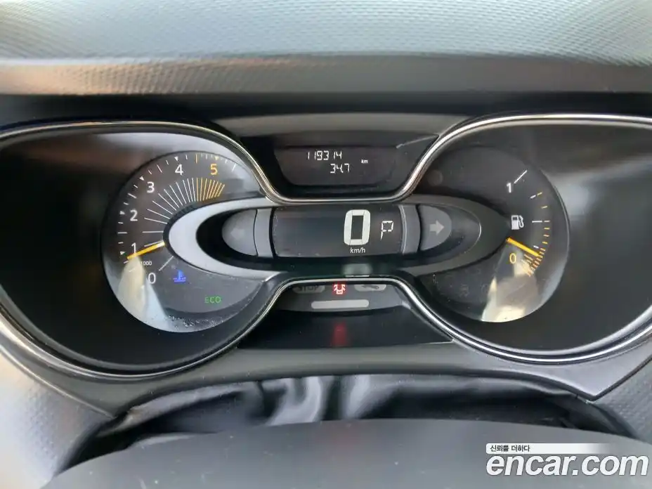 Renault QM3 2014 1.5 Автомат в Москве № 153081, фото 7