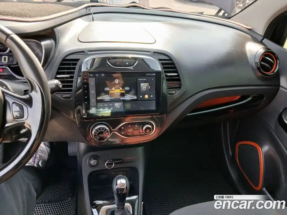 Renault QM3 2014 1.5 Автомат в Москве № 153081, фото 10