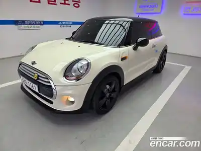 Mini Cooper, 2015