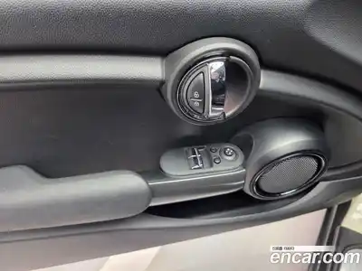 Mini Cooper 2015 1.5 Автомат в Москве № 154268, миниатюра 12