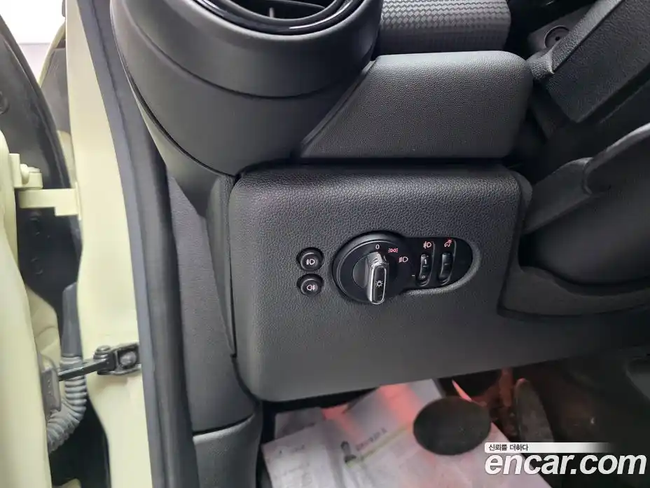 Mini Cooper 2015 1.5 Автомат в Москве № 154268, фото 13