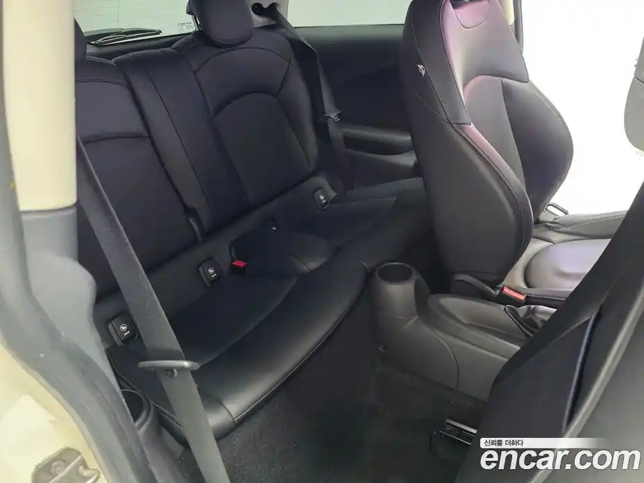 Mini Cooper 2015 1.5 Автомат в Москве № 154268, фото 7