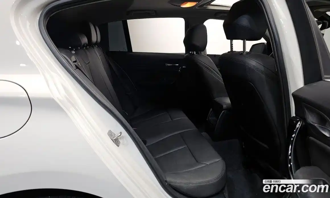 BMW 1-Series 2019 2.0 Автомат в Москве № 155141, фото 16