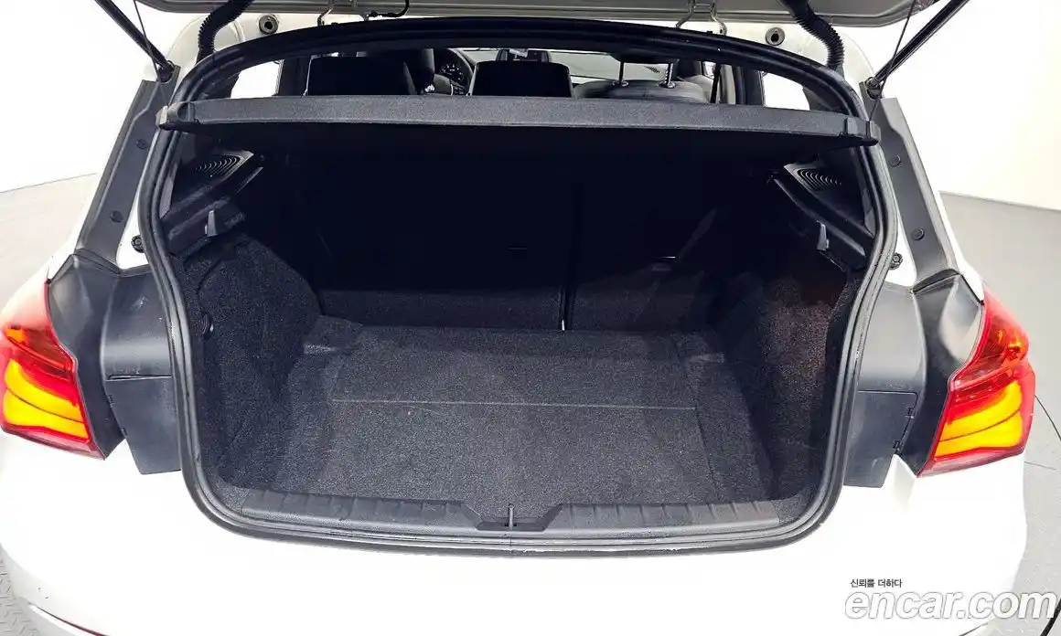 BMW 1-Series 2019 2.0 Автомат в Москве № 155141, фото 19