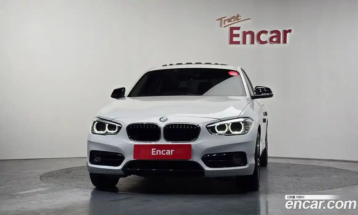 BMW 1-Series 2019 2.0 Автомат в Москве № 155141, фото 9