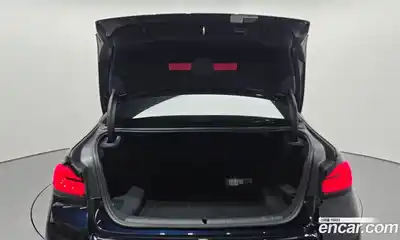 BMW 5-Series 2023 2.0 Автомат в Москве № 157940, миниатюра 3