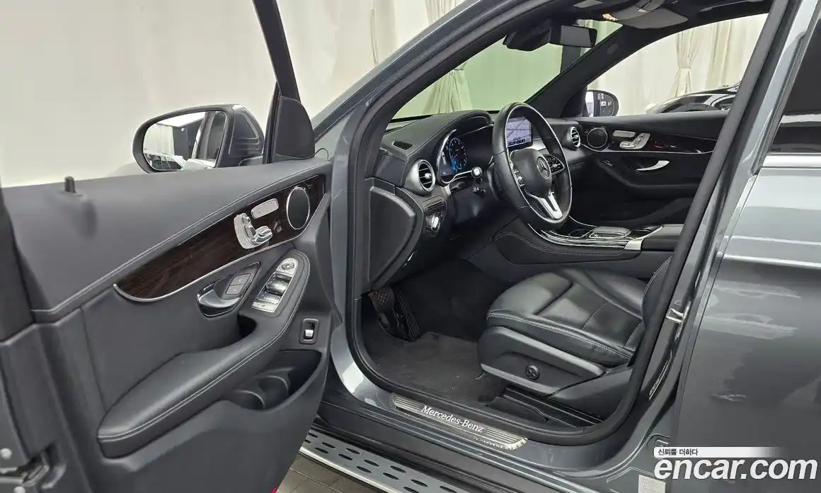 Mercedes-Benz GLC-Class 2020 2.0 Автомат в Москве № 161207, фото 17