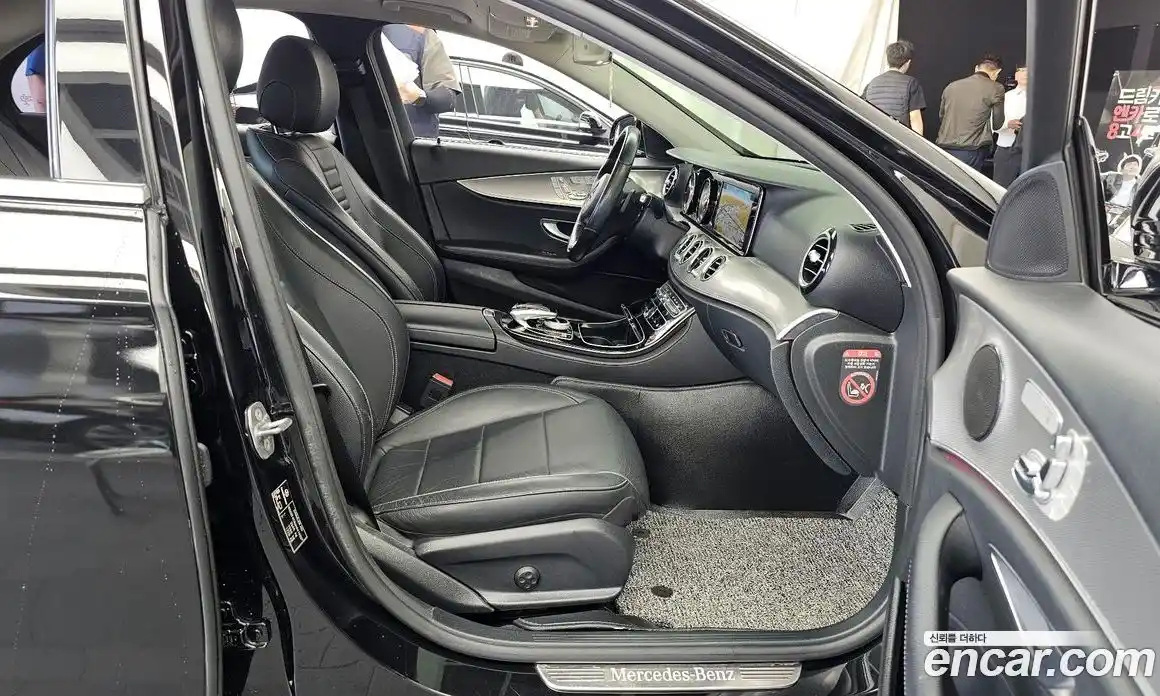 Mercedes-Benz E-Class 2017 2.0 Автомат в Москве № 161303, фото 11