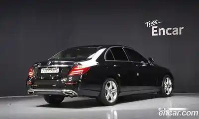 Mercedes-Benz E-Class 2017 2.0 Автомат в Москве № 161303, миниатюра 2