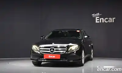 Mercedes-Benz E-Class 2017 2.0 Автомат в Москве № 161303, миниатюра 3
