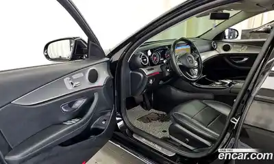 Mercedes-Benz E-Class 2017 2.0 Автомат в Москве № 161303, миниатюра 10