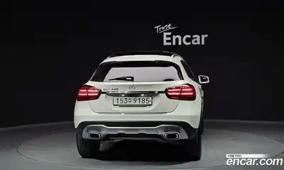 Mercedes-Benz GLA-Class 2018 2.0 Автомат в Москве № 161357, миниатюра 11