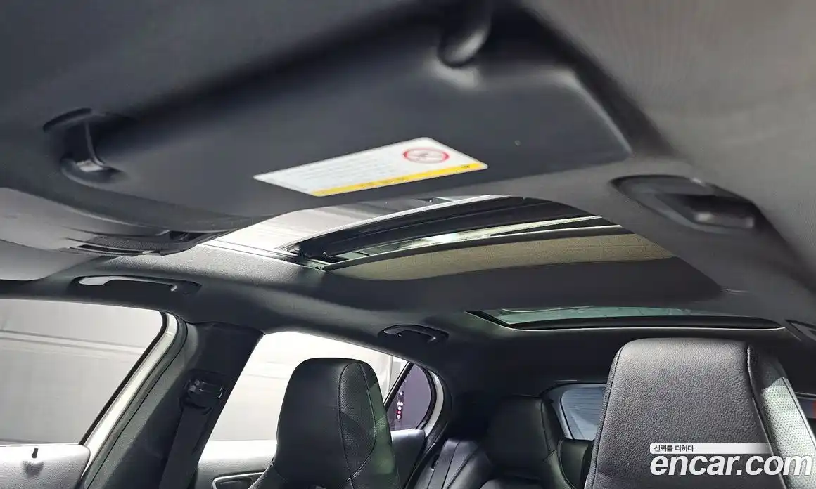 Mercedes-Benz GLA-Class 2018 2.0 Автомат в Москве № 161357, фото 14