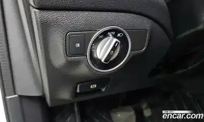 Mercedes-Benz GLA-Class 2018 2.0 Автомат в Москве № 161357, миниатюра 7