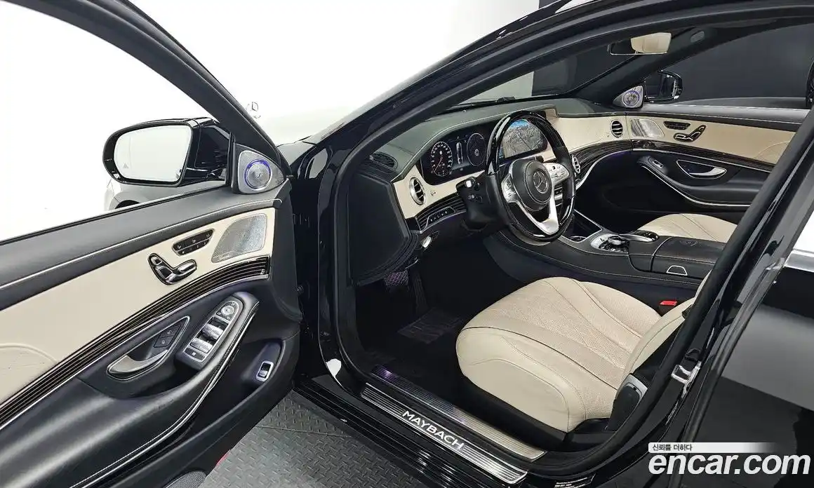 Mercedes-Benz S-Class 2018 4.0 Автомат в Москве № 161652, фото 11