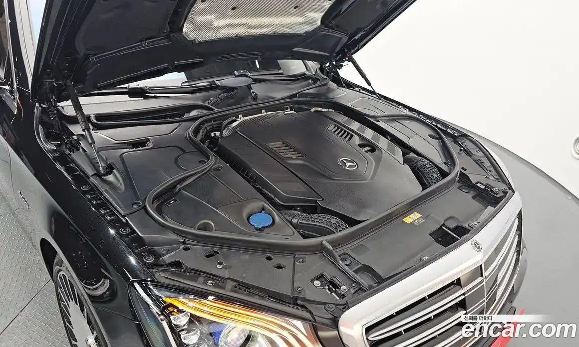 Mercedes-Benz S-Class 2018 4.0 Автомат в Москве № 161652, фото 6