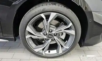 Audi A3 2025 2.0 Автомат в Москве № 162276, миниатюра 5