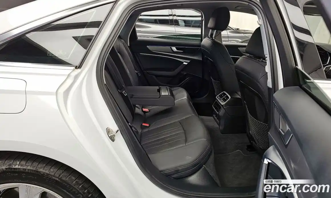 Audi A6 2020 2.0 Автомат в Москве № 162453, фото 13