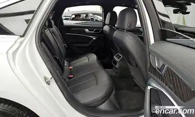 Audi A6 2023 2.0 Автомат в Москве № 162884, миниатюра 12