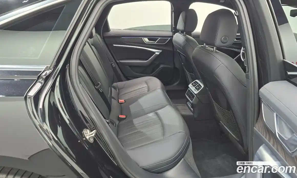 Audi A6 2023 2.0 Автомат в Москве № 162899, фото 12