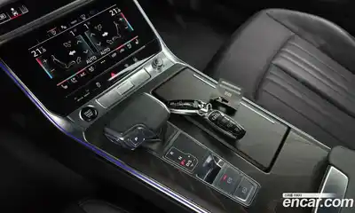 Audi A6 2023 2.0 Автомат в Москве № 162899, миниатюра 9