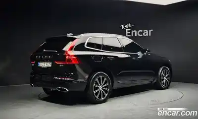 Volvo XC60 2021 2.0 Автомат в Москве № 164460, миниатюра 2