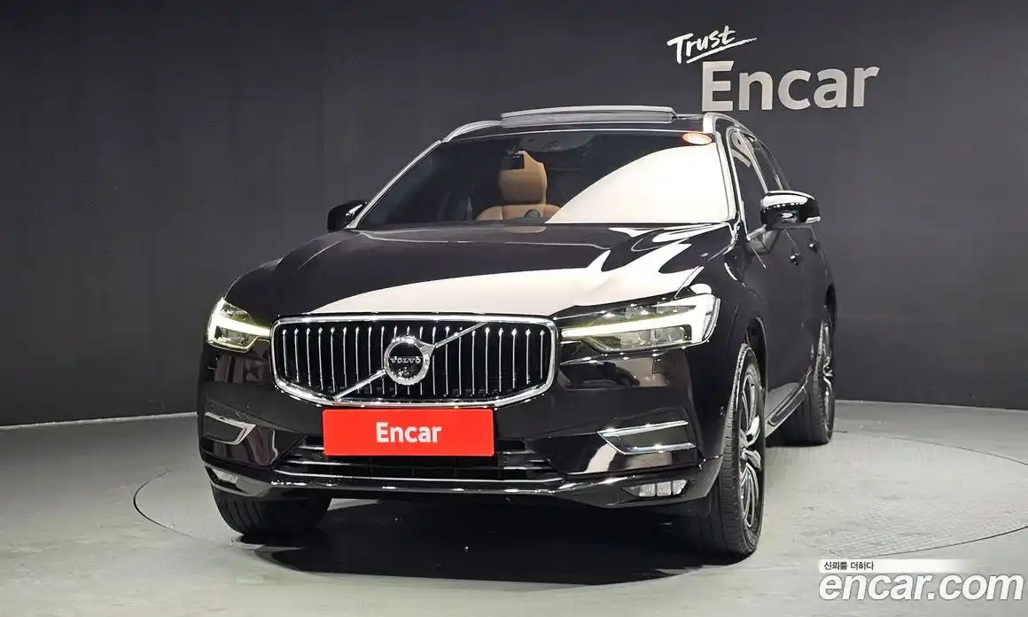 Volvo XC60 2021 2.0 Автомат в Москве № 164460, фото 3