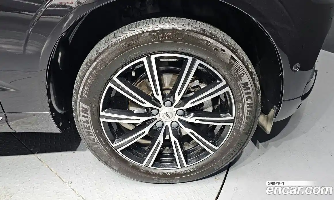 Volvo XC60 2021 2.0 Автомат в Москве № 164460, фото 5