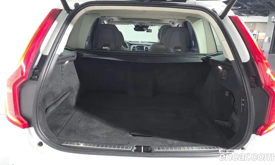 Volvo XC90 2017 2.0 Автомат в Москве № 164599, фото 15