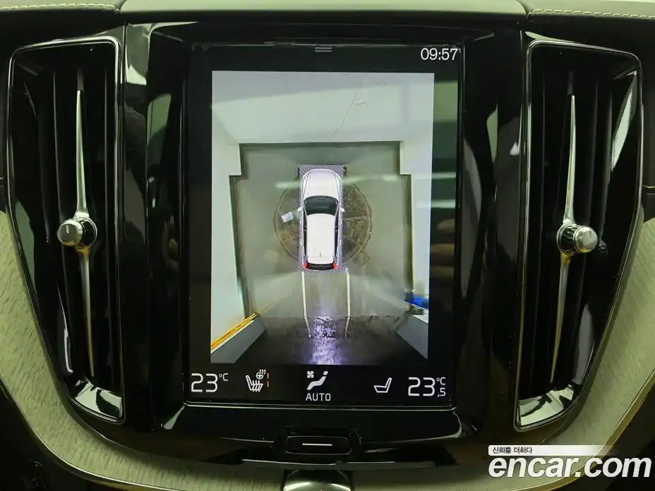 Volvo XC60 2019 2.0 Автомат в Москве № 164826, фото 14