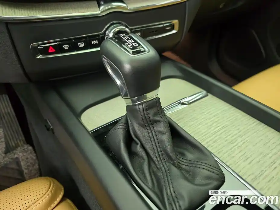 Volvo XC60 2019 2.0 Автомат в Москве № 164826, фото 9