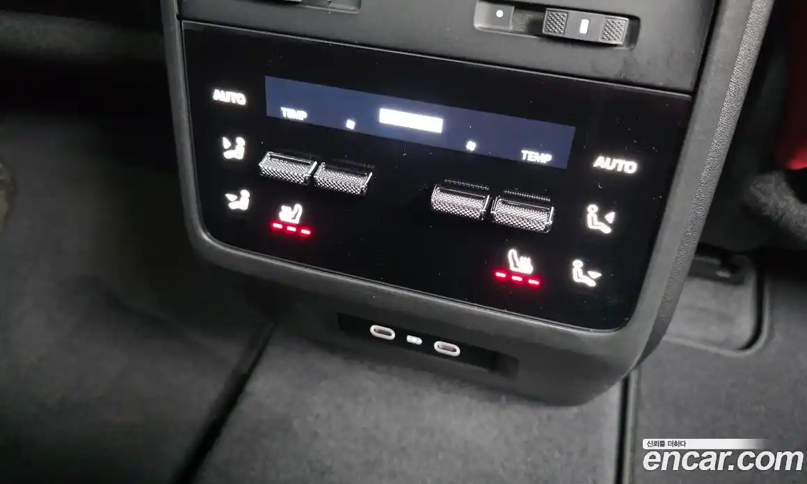 Porsche Macan 2025 0.2 Автомат в Москве № 164894, фото 1