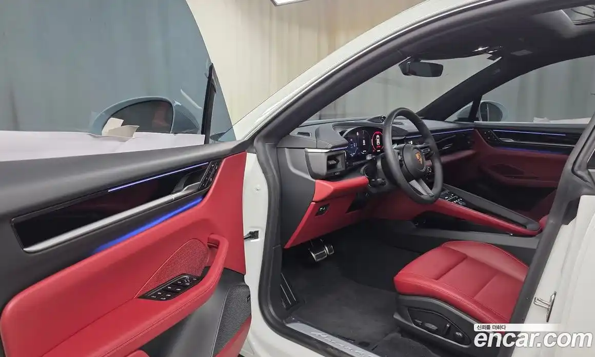 Porsche Macan 2025 0.2 Автомат в Москве № 164894, фото 16