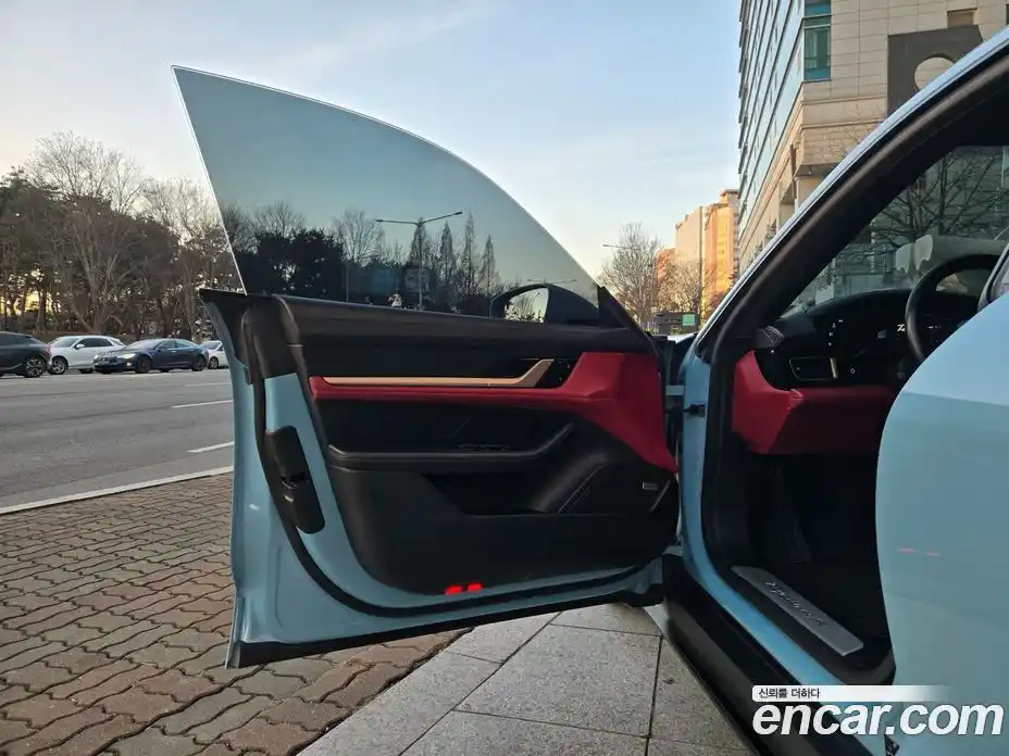 Porsche Taycan 2021 0.1 Автомат в Москве № 165384, фото 16