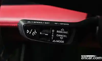 Porsche Taycan 2021 0.1 Автомат в Москве № 165436, миниатюра 5