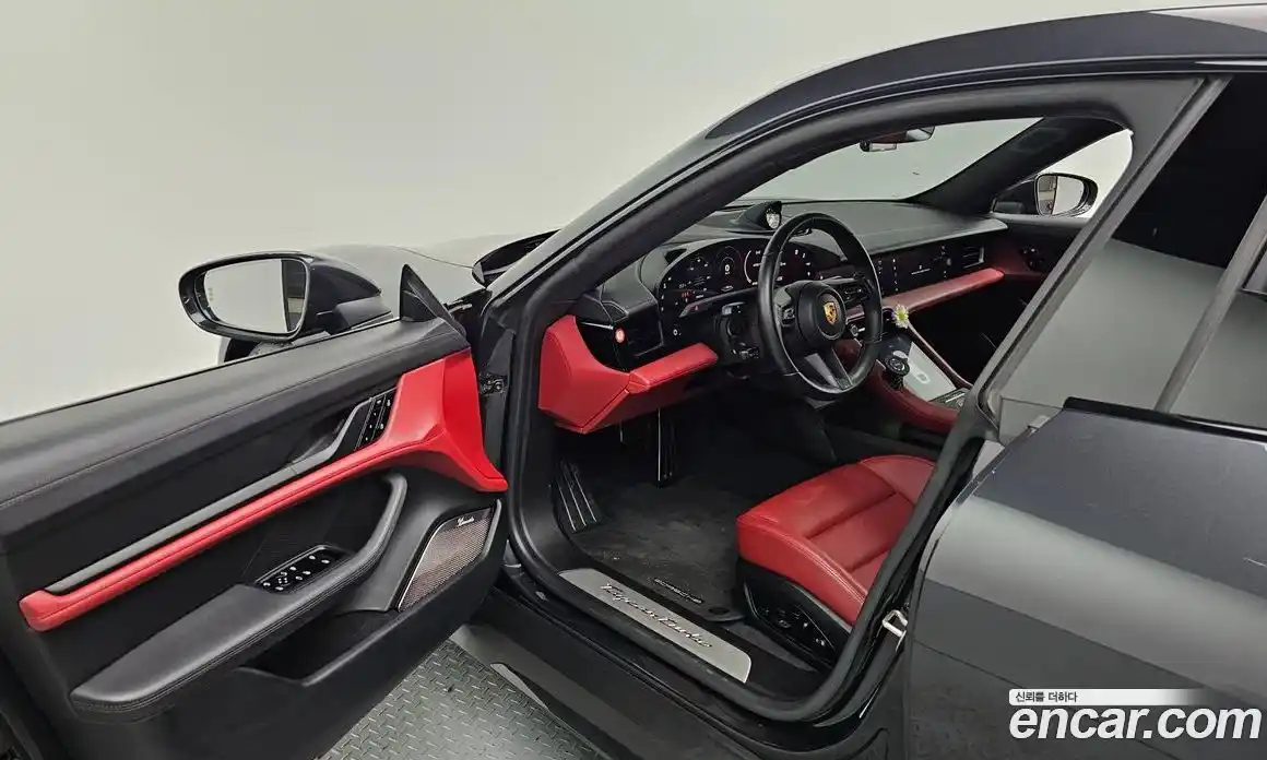 Porsche Taycan 2021 0.1 Автомат в Москве № 165436, фото 7