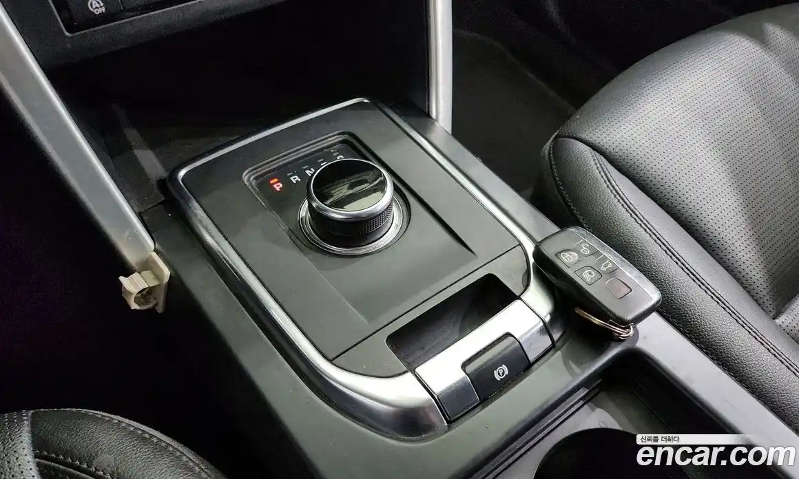 Land Rover Discovery Sport 2019 2.0 Автомат в Москве № 166376, фото 1