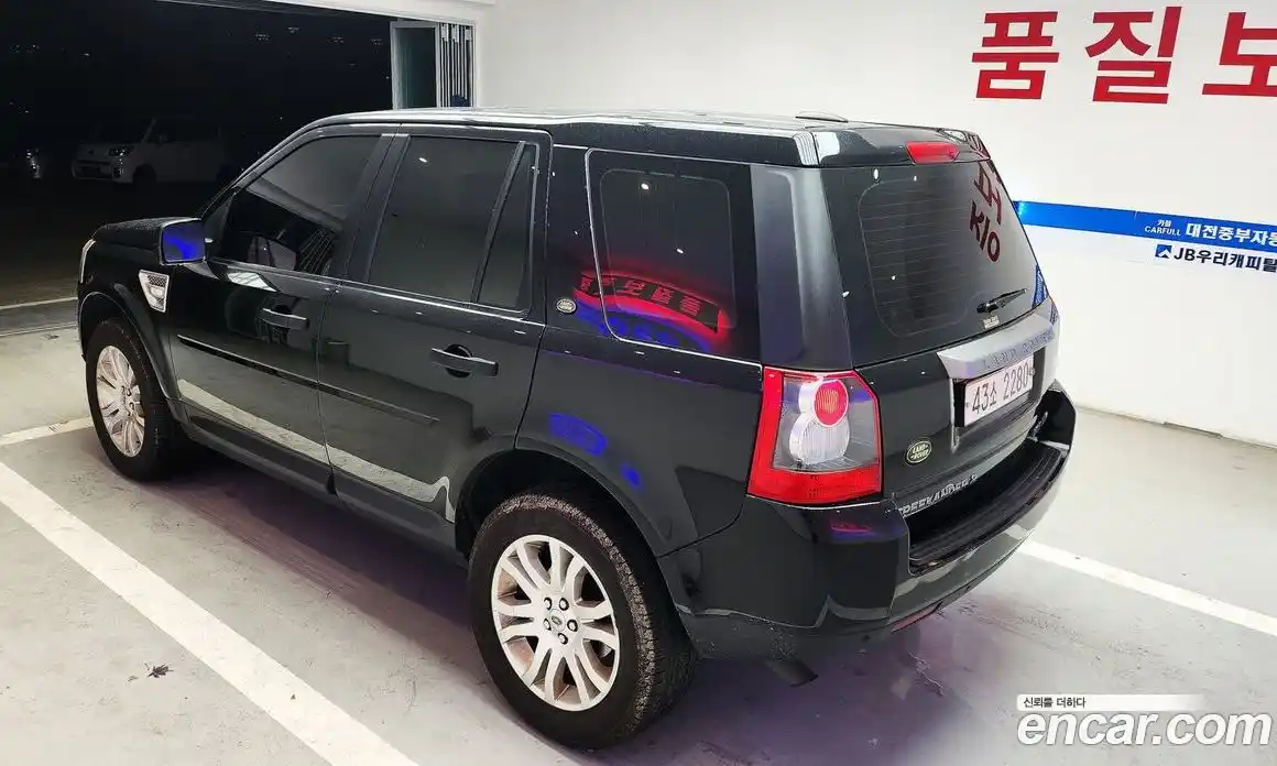 Land Rover Freelander 2010 2.2 Автомат в Москве № 166789, фото 11