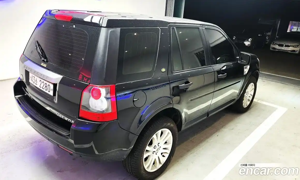 Land Rover Freelander 2010 2.2 Автомат в Москве № 166789, фото 12