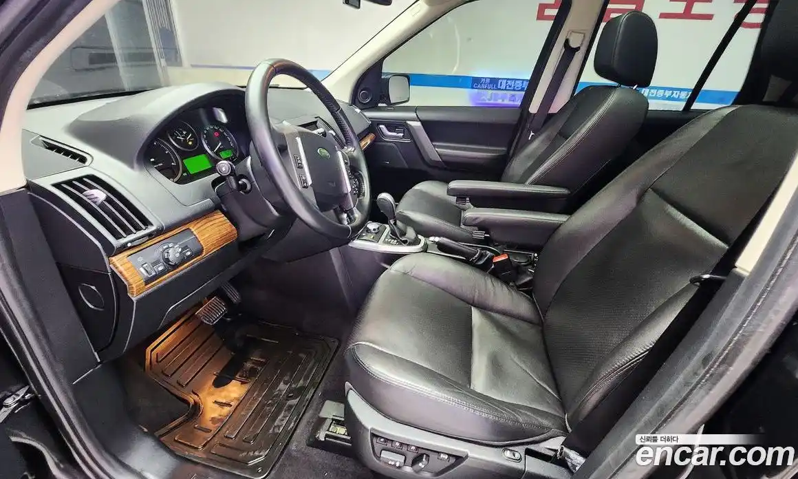 Land Rover Freelander 2010 2.2 Автомат в Москве № 166789, фото 15