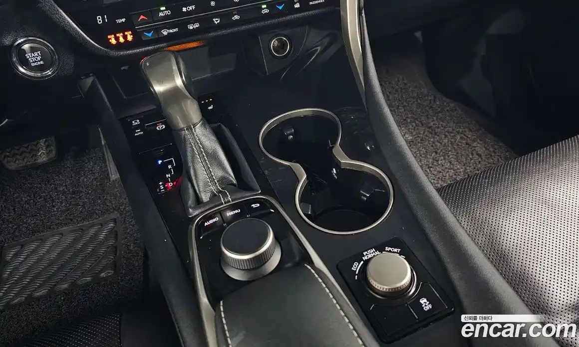 Lexus RX 2018 3.5 Автомат в Москве № 168234, фото 18