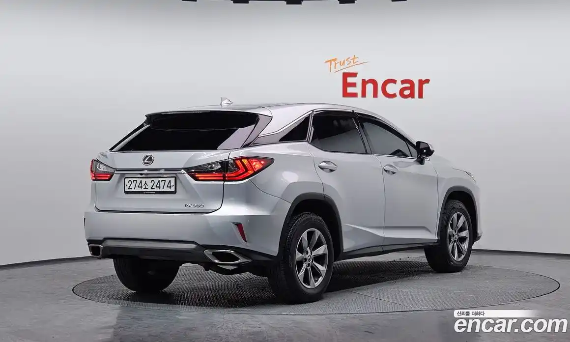 Lexus RX 2018 3.5 Автомат в Москве № 168234, фото 5