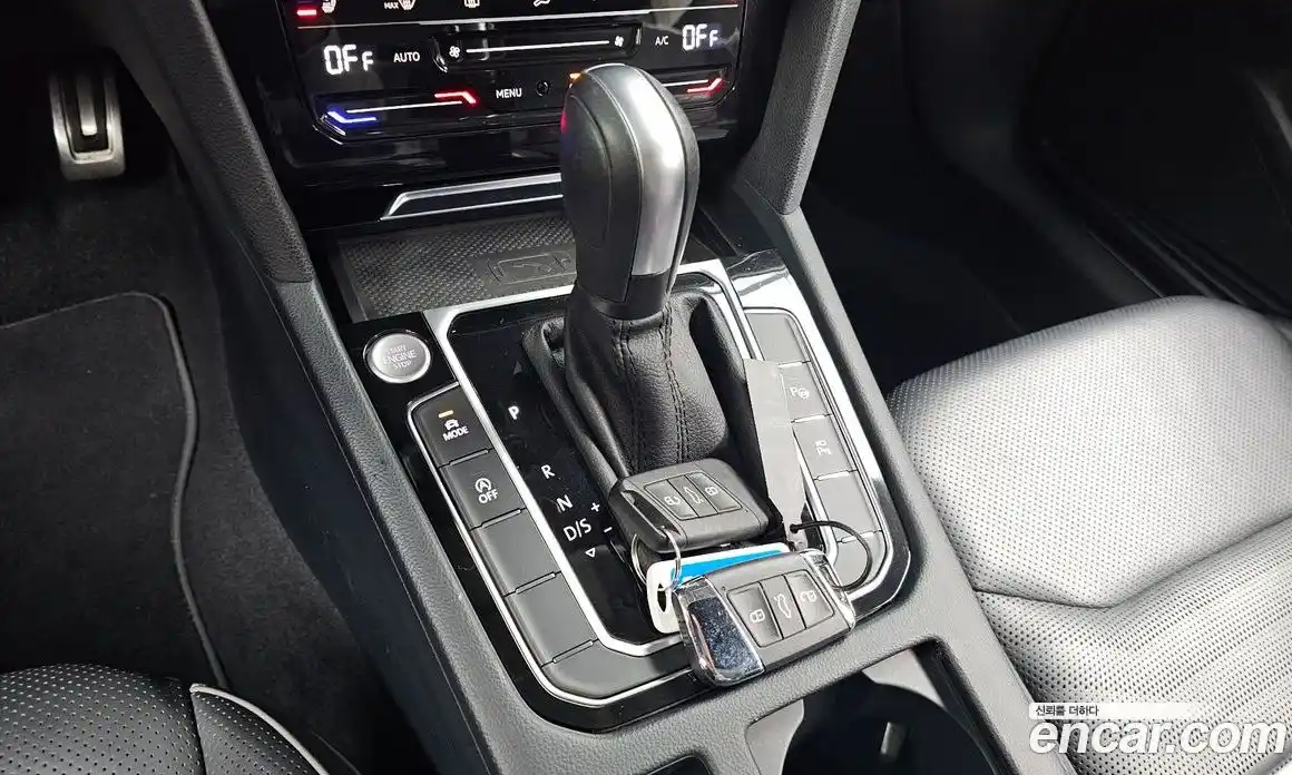 Volkswagen Arteon 2023 2.0 Автомат в Москве № 168888, фото 17