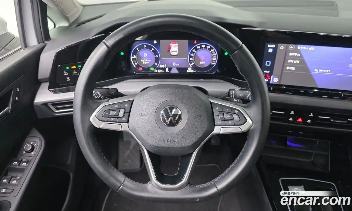 Volkswagen Golf 2023 2.0 Автомат в Москве № 168892, фото 14