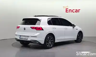 Volkswagen Golf 2023 2.0 Автомат в Москве № 168892, миниатюра 2