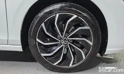 Volkswagen Golf 2023 2.0 Автомат в Москве № 168892, миниатюра 5