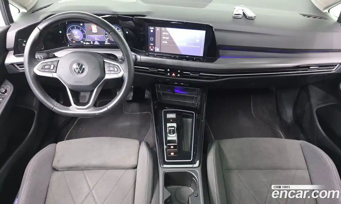 Volkswagen Golf 2023 2.0 Автомат в Москве № 168892, фото 7